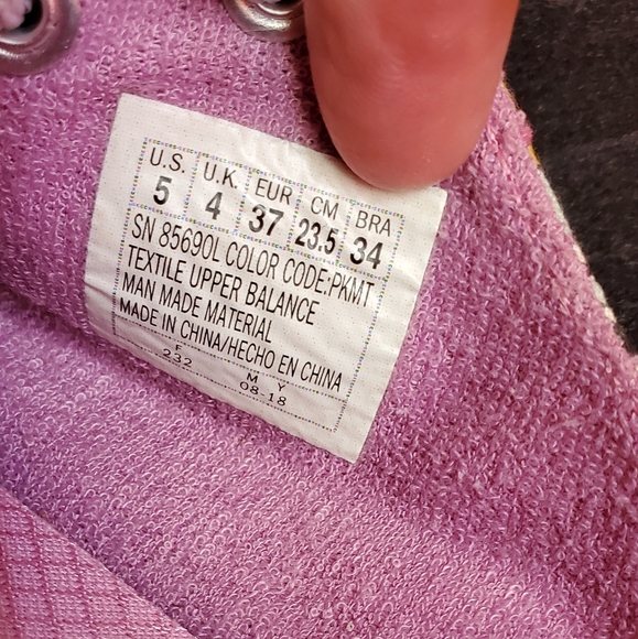 Fun dog lover Skechers in size 7 - Picture 4 of 4